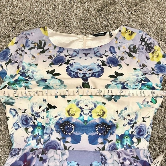 GUESS BY MARCIANO ~Lilacs & Blues Floral Print Dress w/ Dip-Dye Effect ~Size XS - Picture 6 of 7